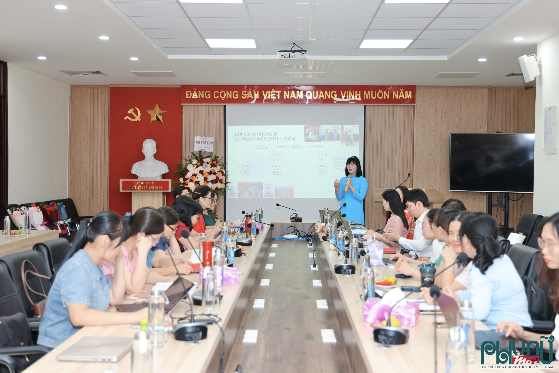 Quang cảnh Hội nghị Chi hội Nữ trí thức Trường Đại học Khoa học Tự nhiên