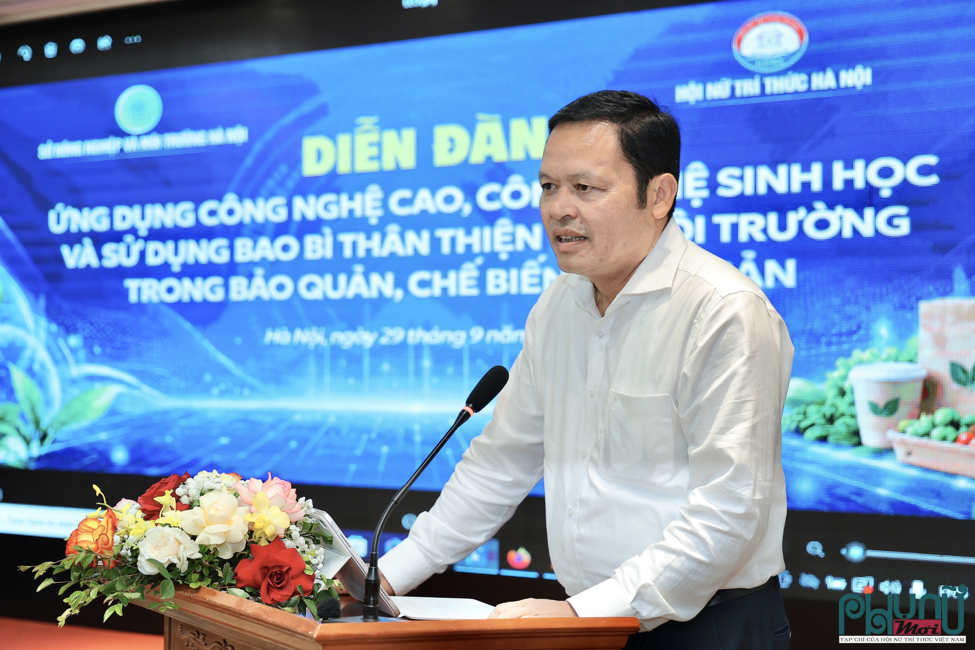 Ông Tạ Văn Tường, PGĐ Sở Nông nghiệp và Môi trường phát biểu khai mạc