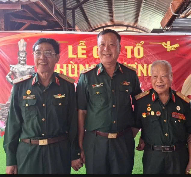 Những 