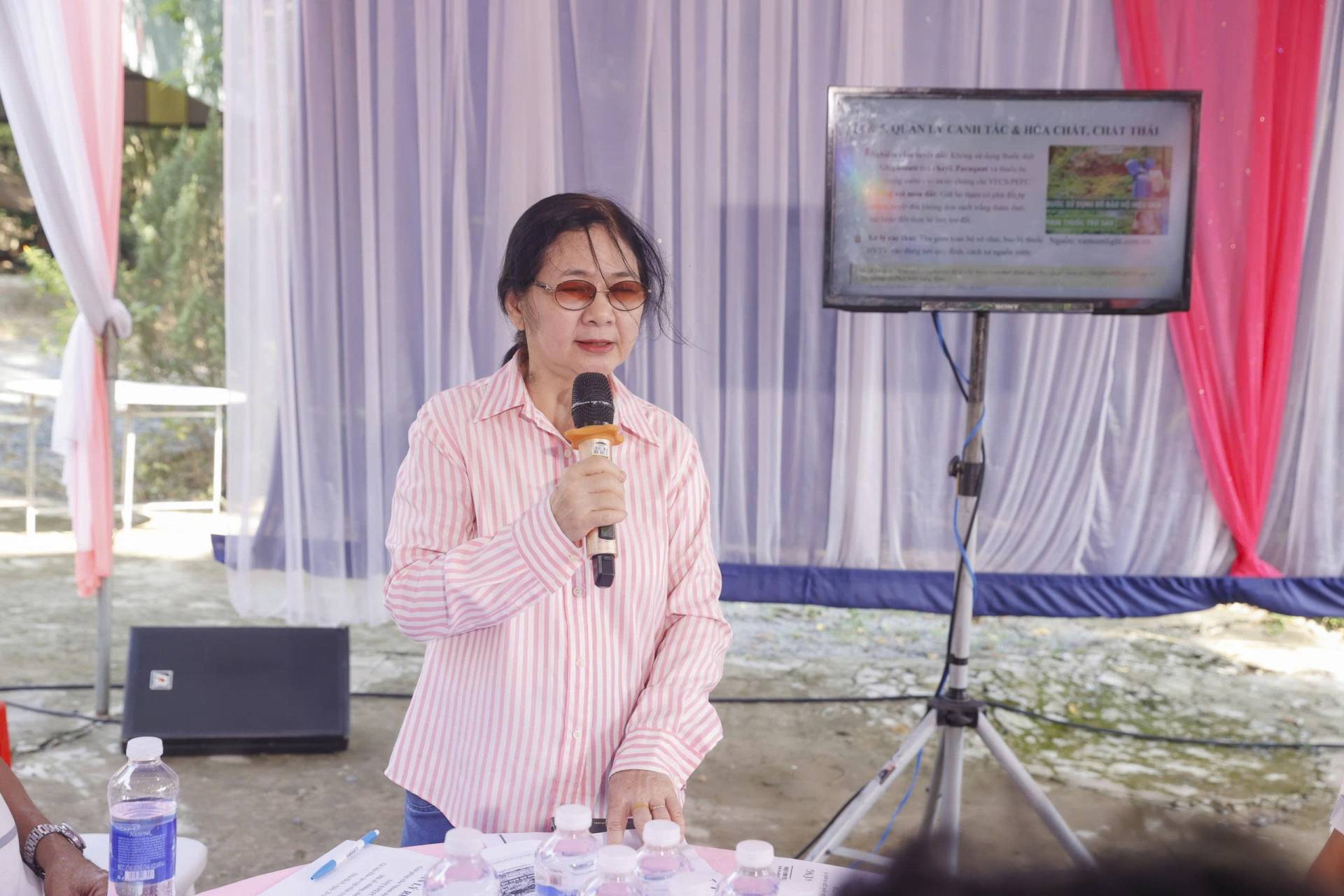 TS. Trần Thị Thúy Hoa chia sẻ về dự án tại hội nghị chuyển giao khoa học kỹ thuật