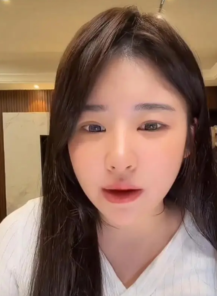 Toàn cảnh drama nữ streamer triệu view bị tố 