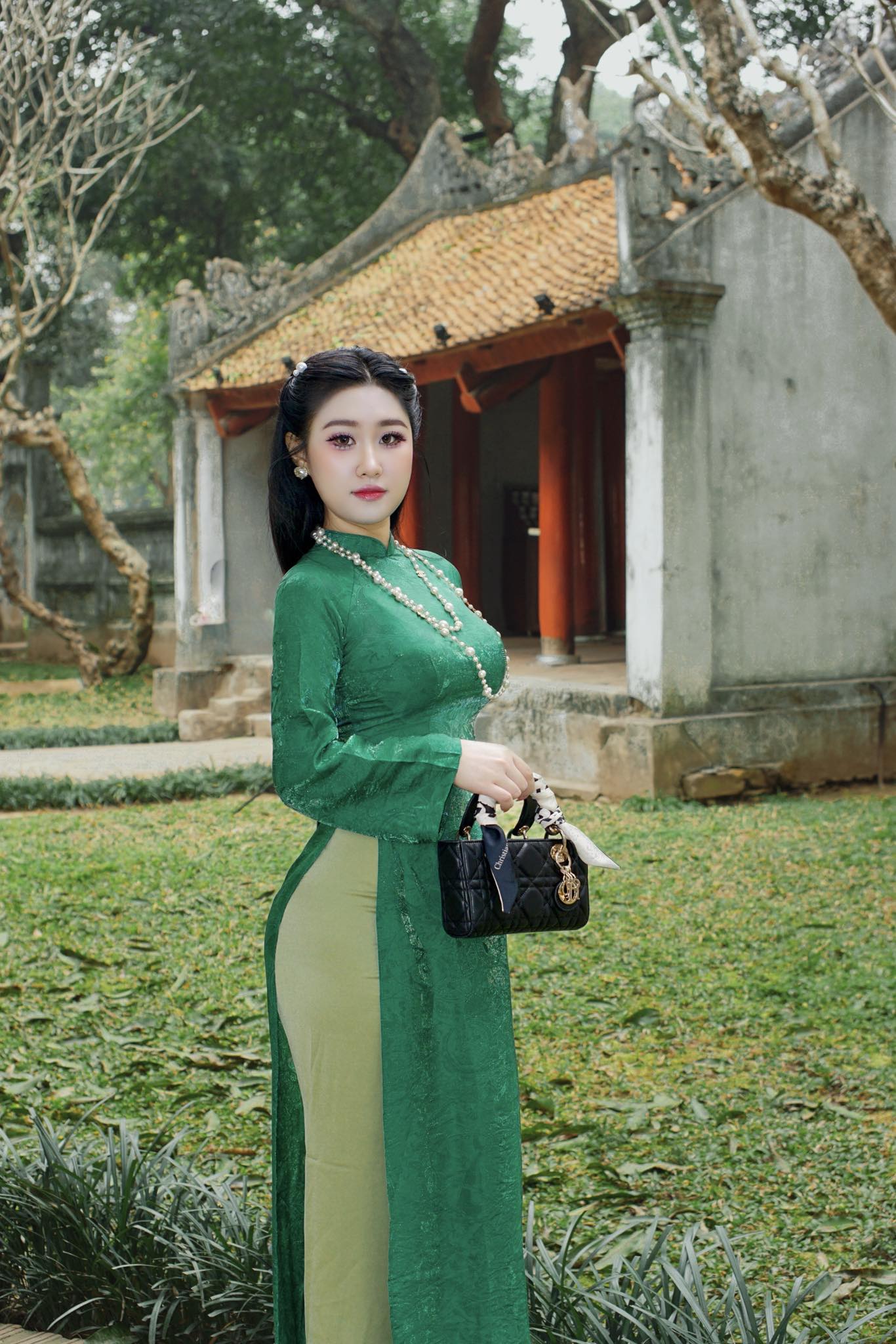 Trở lại phòng tập sau Tết, nữ gymer khiến anh em không thể rời mắt với body cực săn chắc