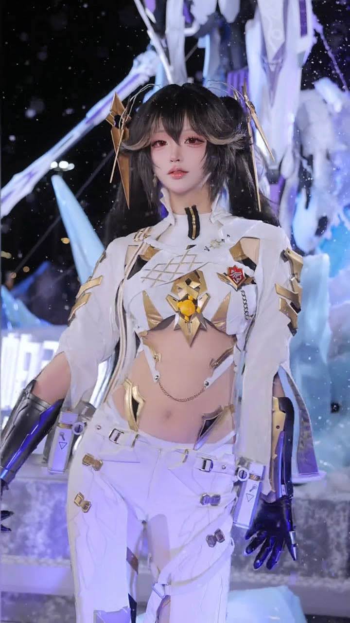 Bị mẹ bắt đi xem mắt với 