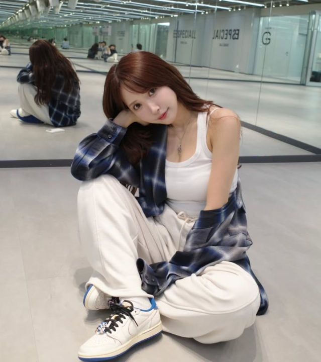 Thả nhẹ ảnh mới, Yua Mikami hút hàng chục nghìn like sau một ngày, nhan sắc ngày càng đậm đà, cuốn hút