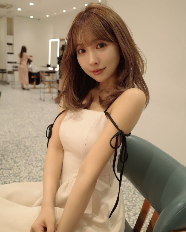Thả nhẹ ảnh mới, Yua Mikami hút hàng chục nghìn like sau một ngày, nhan sắc ngày càng đậm đà, cuốn hút