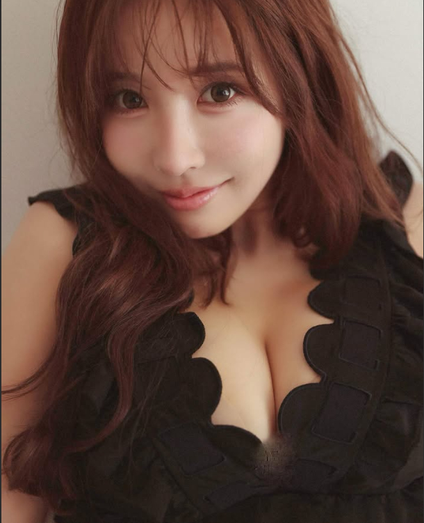 Thả nhẹ ảnh mới, Yua Mikami hút hàng chục nghìn like sau một ngày, nhan sắc ngày càng đậm đà, cuốn hút