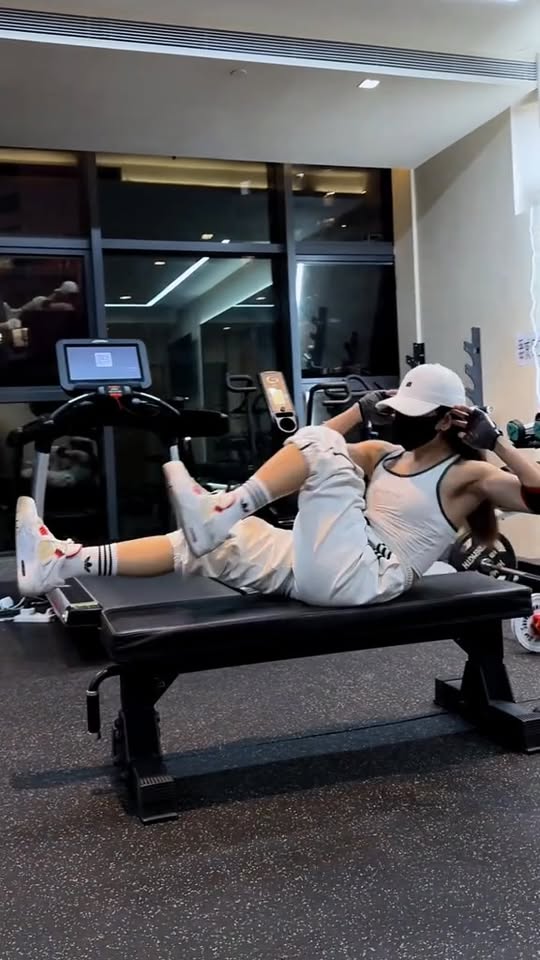 Sẽ thế nào nếu gymer trở thành coser? hot girl này chính là câu trả lời rõ ràng nhất