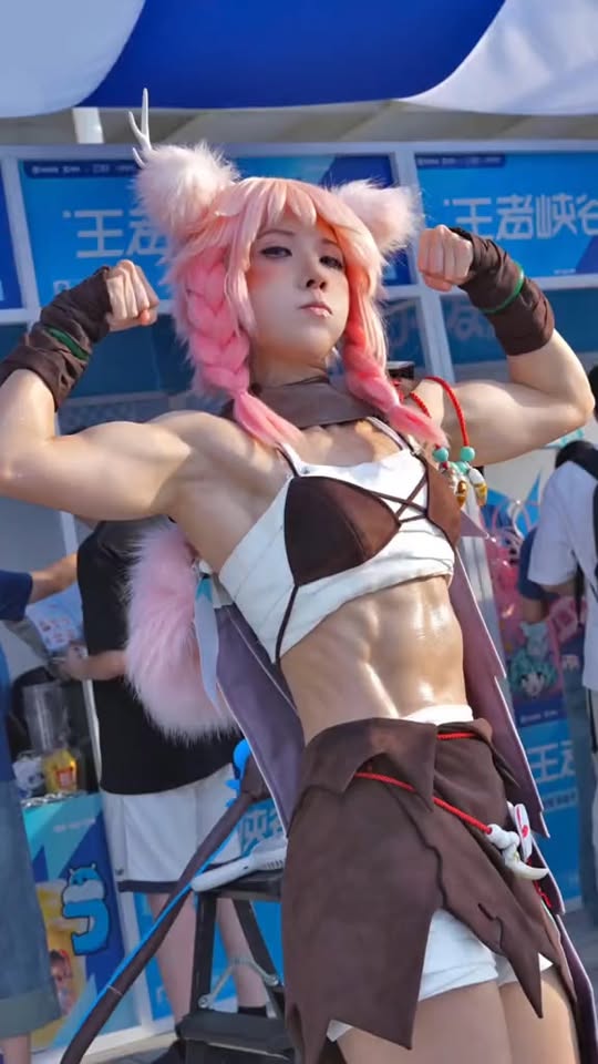 Sẽ thế nào nếu gymer trở thành coser? hot girl này chính là câu trả lời rõ ràng nhất