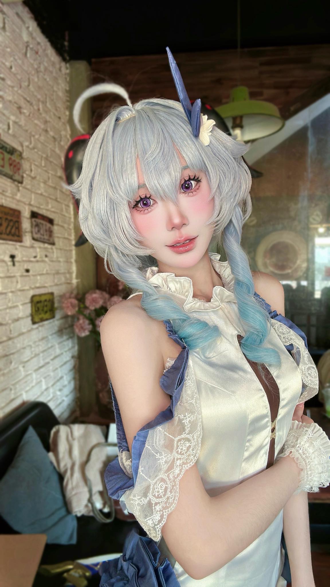 Cosplay rồi nhảy như idol, hot girl xinh đẹp khiến anh em