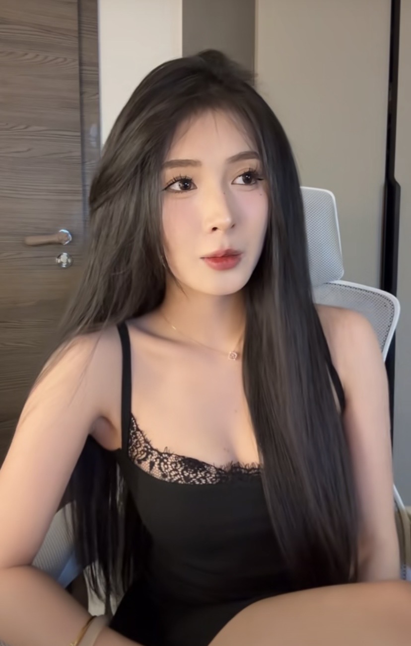 Vừa comeback Quỳnh Alee đã khiến fan sững sờ 