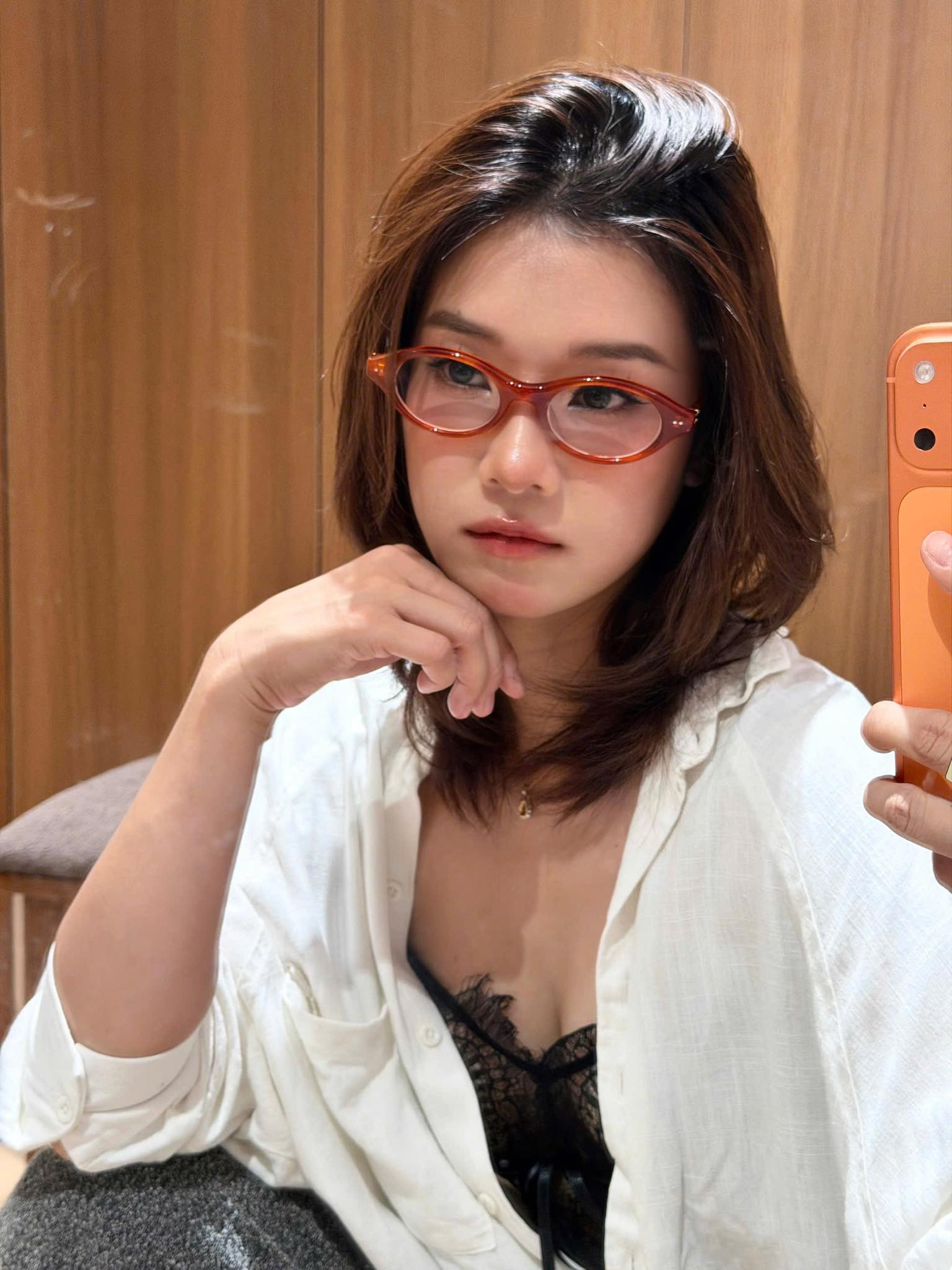 Hoàng Yến Chibi thả ảnh 