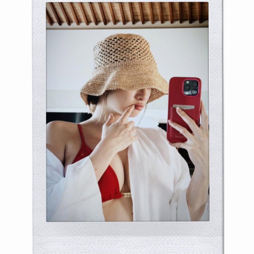 Gia nhập đường đua bikini theo phong cách hướng nội, hotgirl