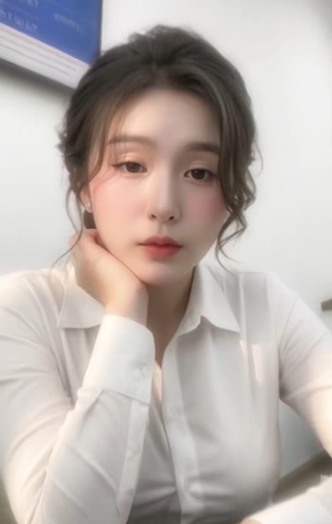 Dùng AI giả mạo thành nhân viên ngân hàng, kênh TikTok khiến người dùng MXH lo ngại