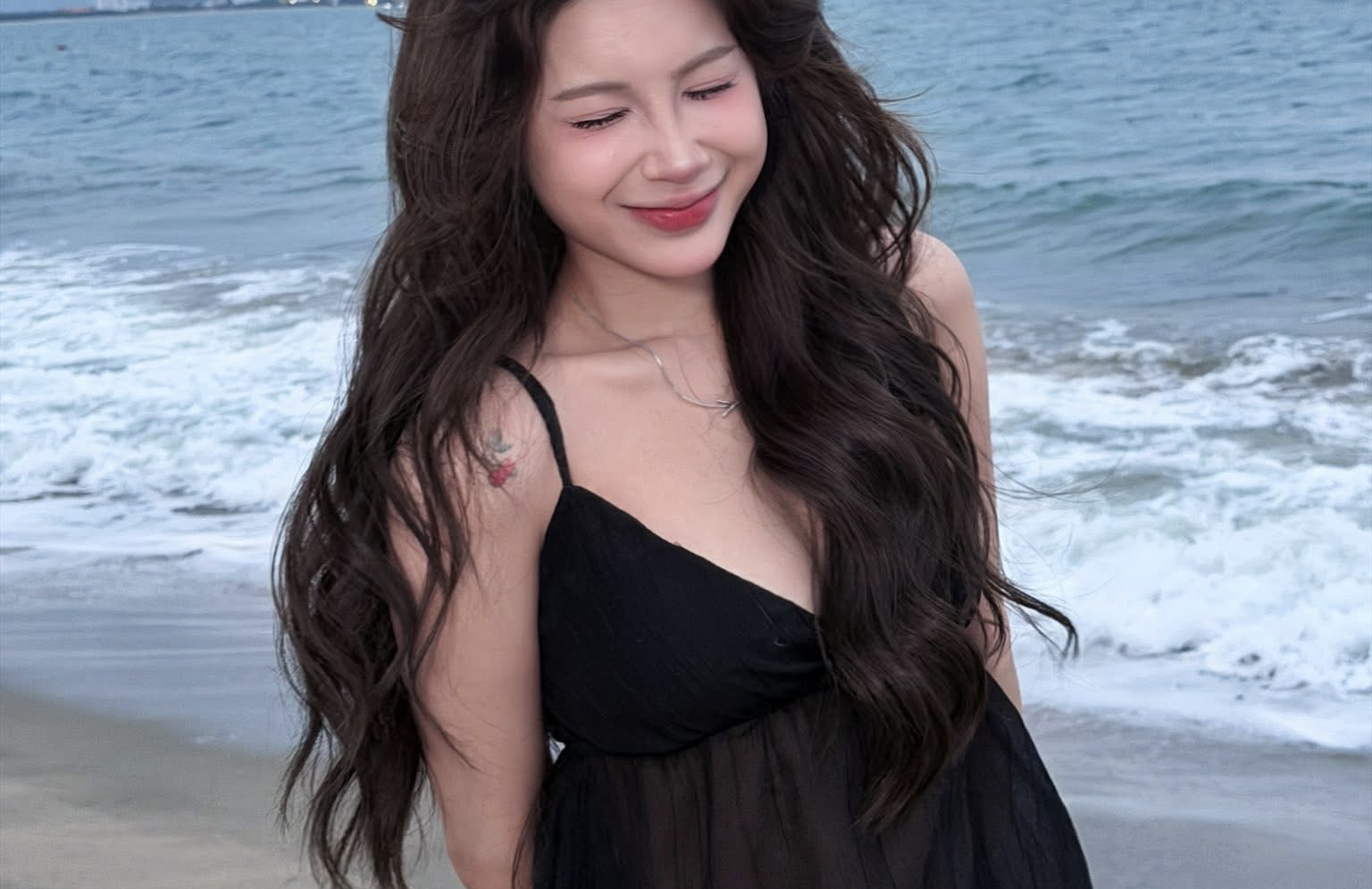 Hình ảnh cá nhân bị kẻ giả mạo lợi dụng, nữ streamer lên tiếng bóc trần!