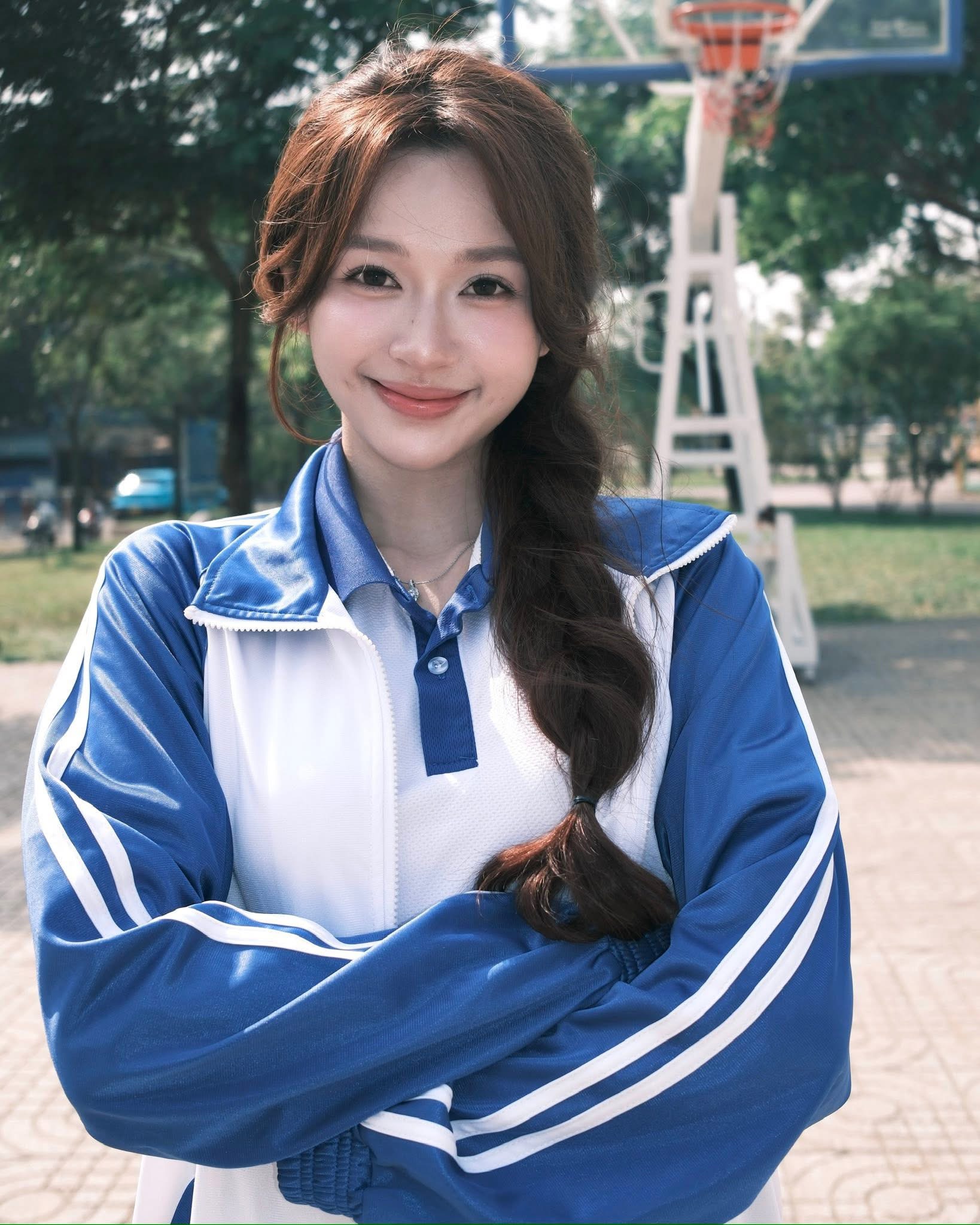 Sau màn diện đồ Siêu nhân hồng tại Concert, hot girl lại khiến cộng đồng mạng bất ngờ