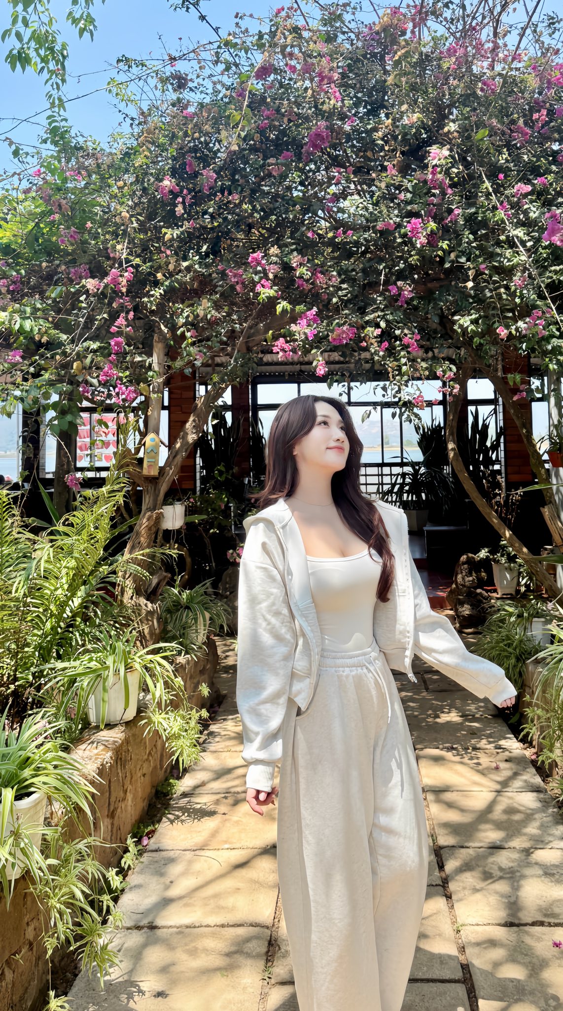 Đi tác nghiệp nhưng vẫn 