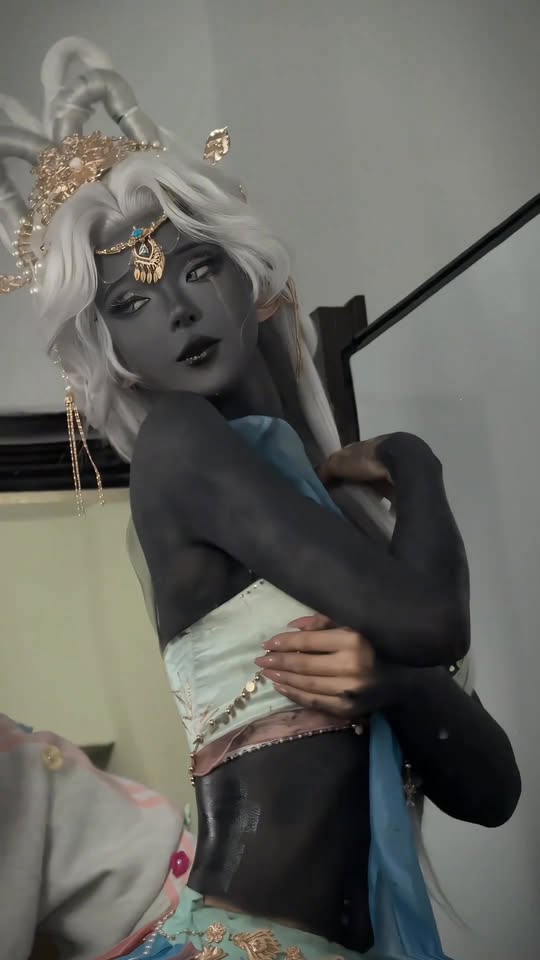 Hóa ra, các coser đã phải 