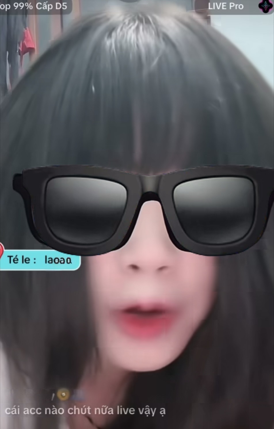 Livestream đầy ám muội ngang nhiên phát sóng, TikTok đang buông lỏng quản lý hay bất chấp để một bộ phận