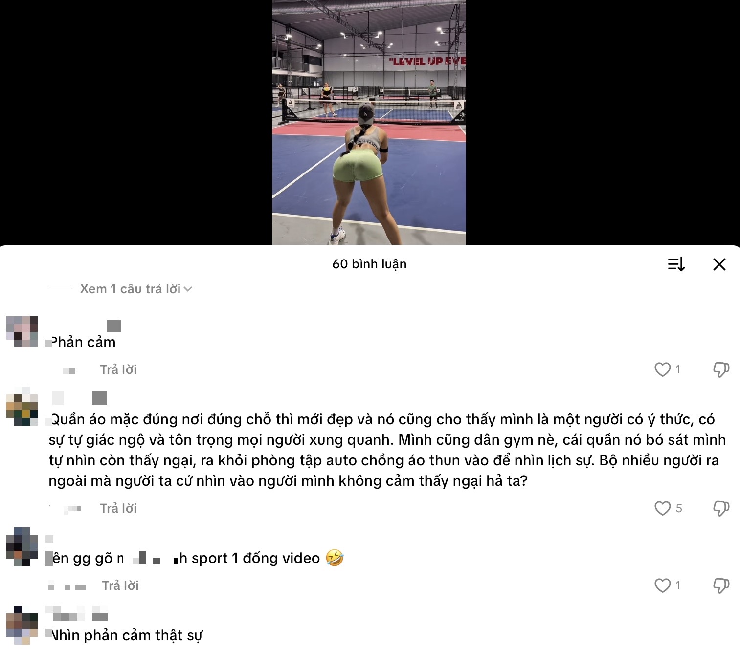 Bị chỉ trích phản cảm, loạt clip gây phẫn nộ vẫn chiếm sóng, cố tình chỉ để nổi tiếng?