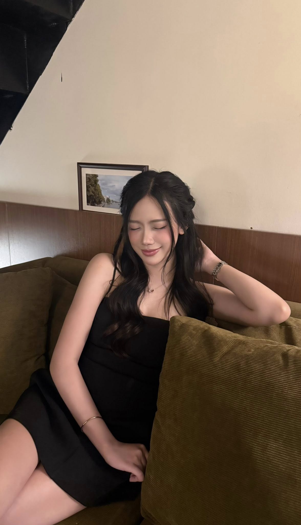 Chụp ảnh quá đẹp, hot girl được CDM ví như