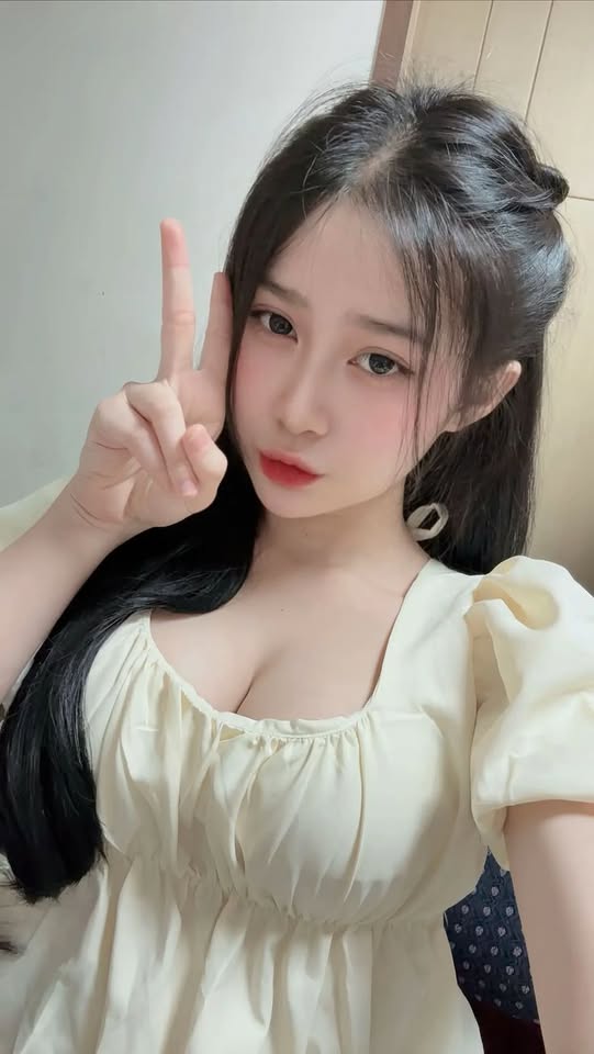 Sở hữu nhan sắc tuyệt trần, thế nhưng mỹ nhân này lại đánh