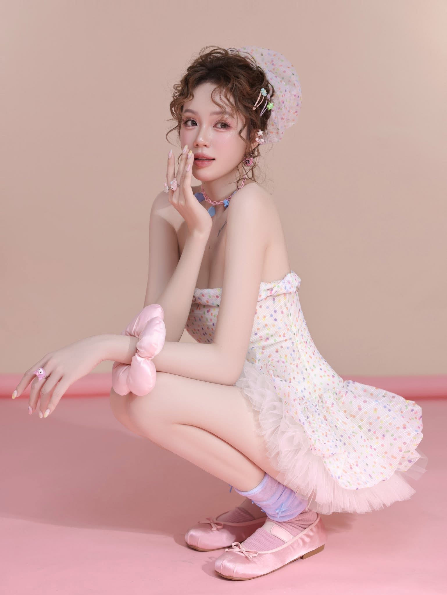 Sống rực rỡ, streamer Mèo Trái Đất 