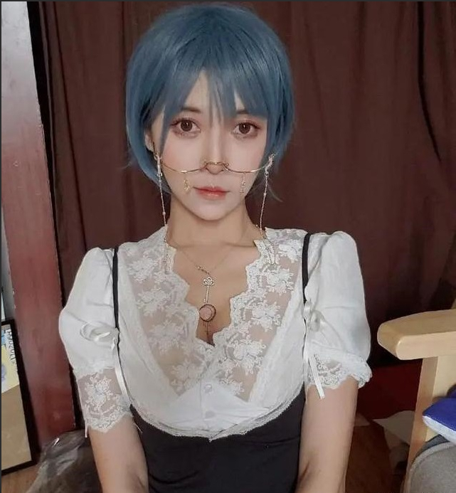 Nữ streamer xinh đẹp bất ngờ gặp sự cố