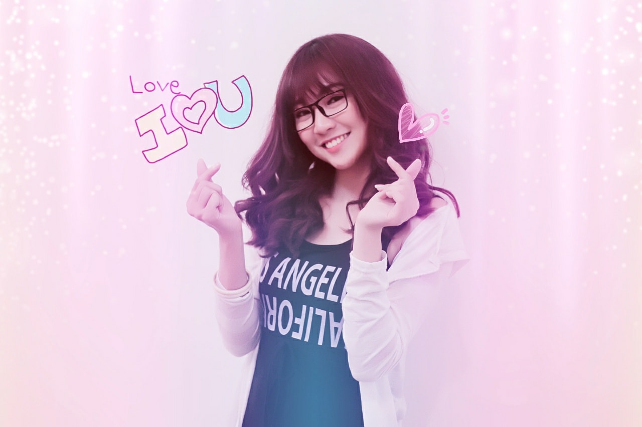 Idol CCTalk Như Hexi sau hơn một thập kỷ: Từ nàng thơ kẹo ngọt đến mỹ nhân sexy cực phẩm