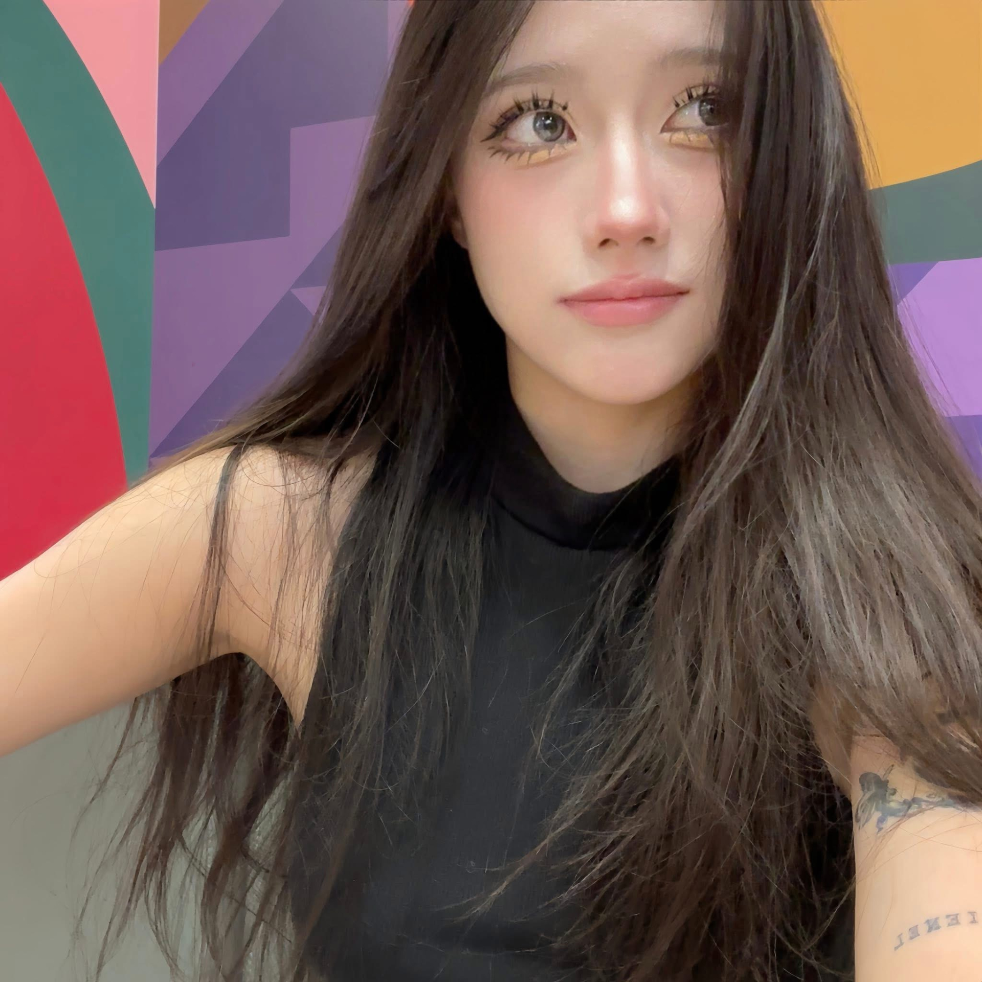 Chỉ một khoảnh khắc vén tóc, 