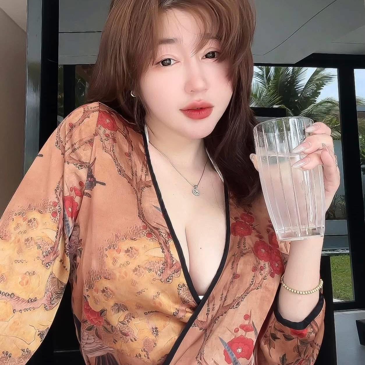 Quá bức xúc, Elly Tran lên tiếng về việc bị gắn mác bởi những từ ngữ 