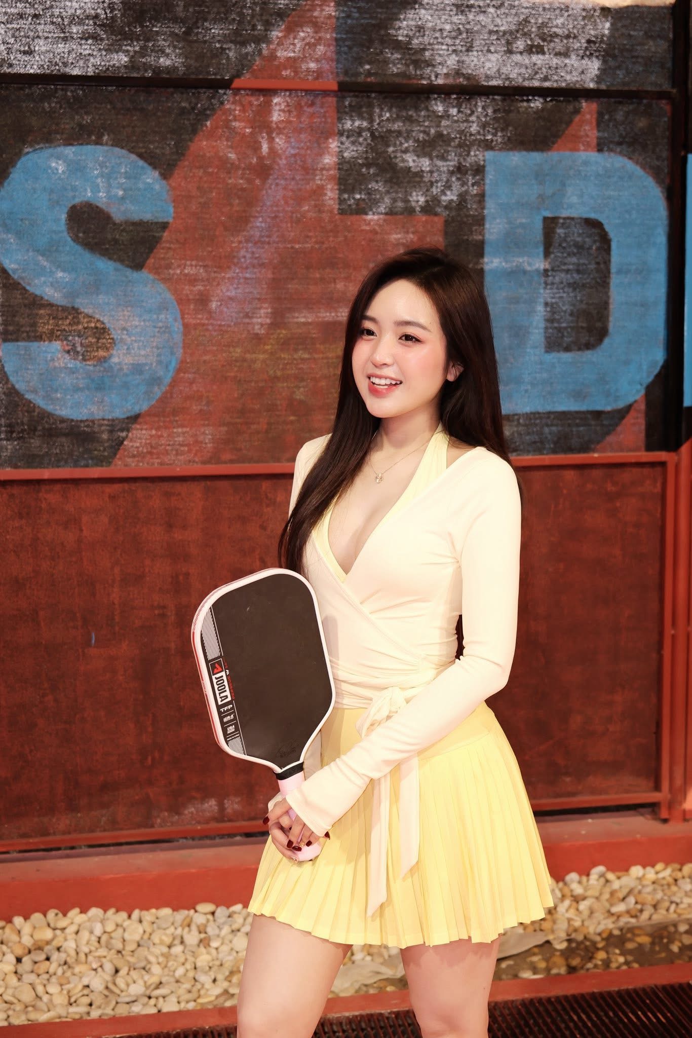 Ngẫu nhiên chụp màn hình từ clip, hot girl vẫn 