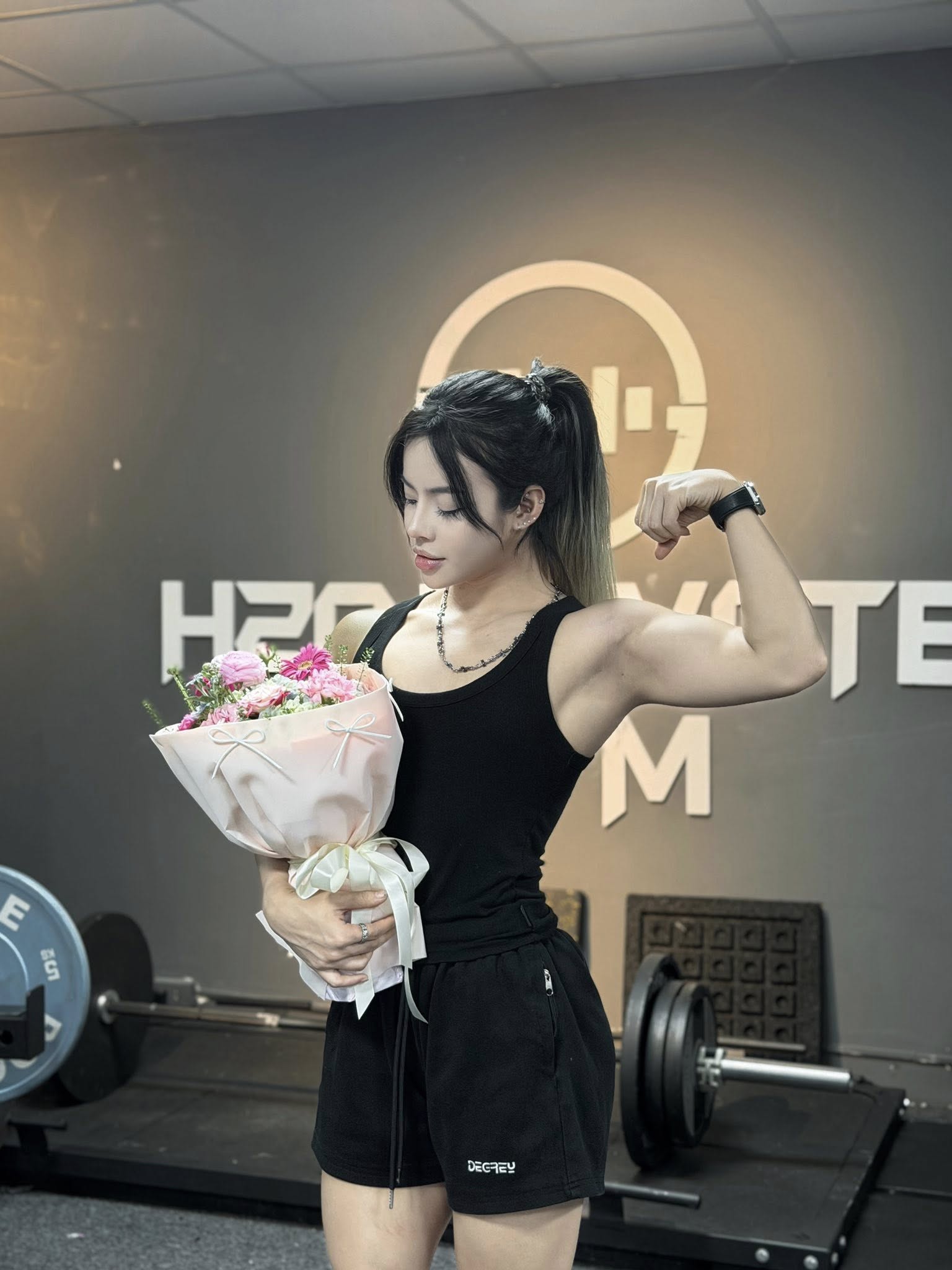 Công khai hình ảnh trước khi 