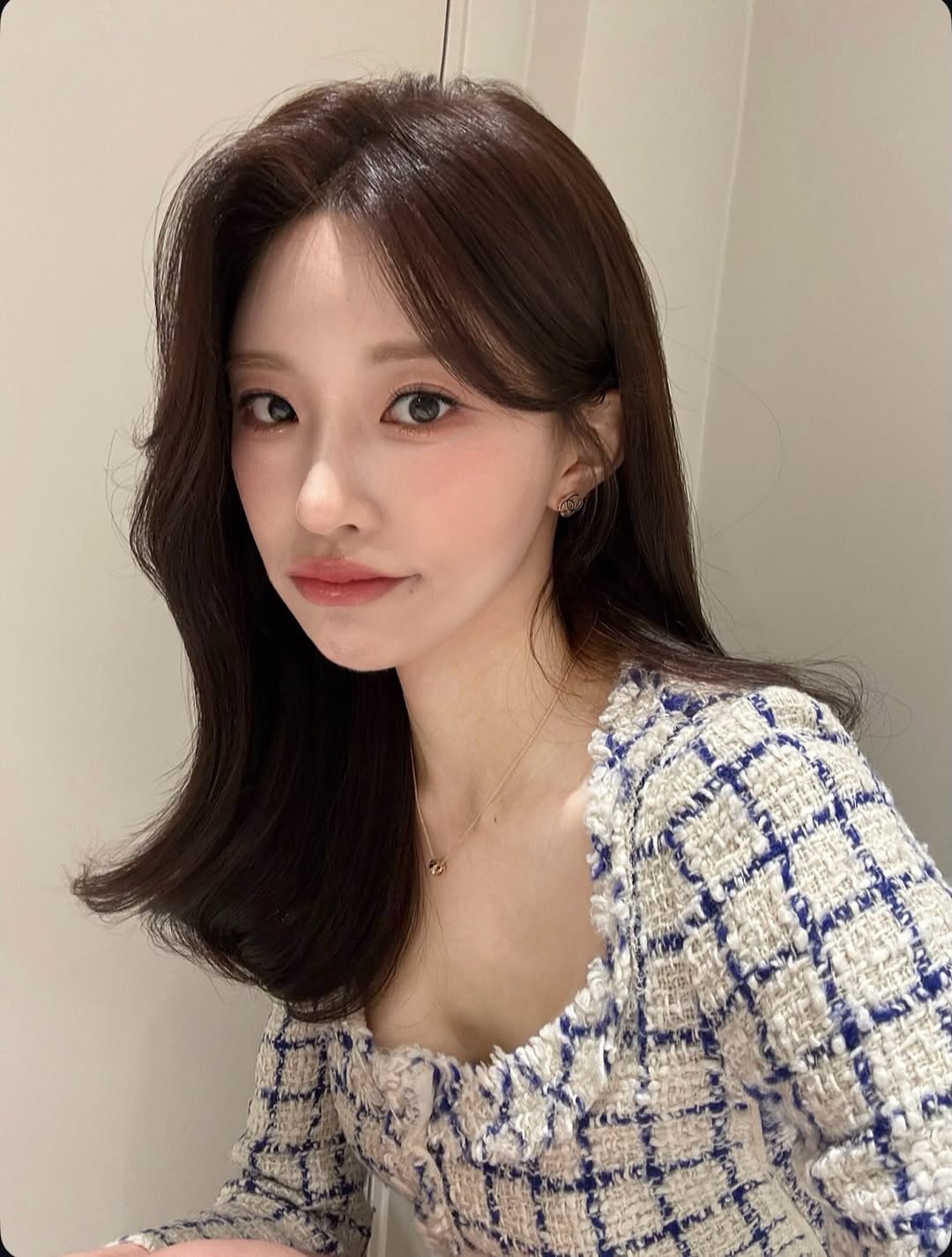 Hé lộ nhan sắc hot girl bị nghi là nguyên nhân khiến cựu vương CKTG kết thúc mối tình hơn 10 năm