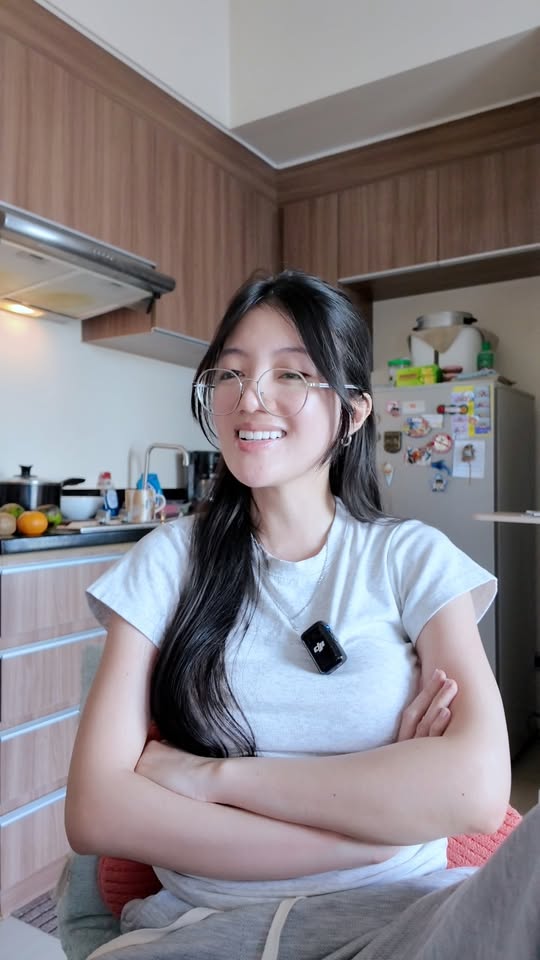 Vừa dùng nhạc Việt, lại còn hát tiếng Việt và nhảy cực quyến rũ, nữ TikToker khiến CDM không khỏi thích thú