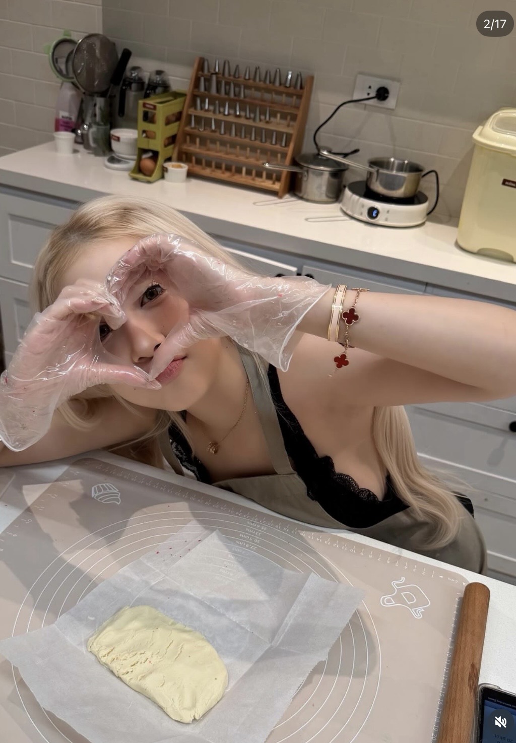 Nàng thơ vào bếp, Rosé Việt Nam khiến netizen 