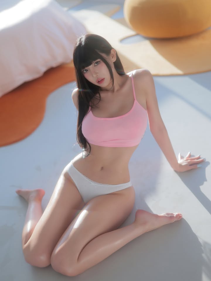 Không thể rời mắt khỏi nhan sắc 