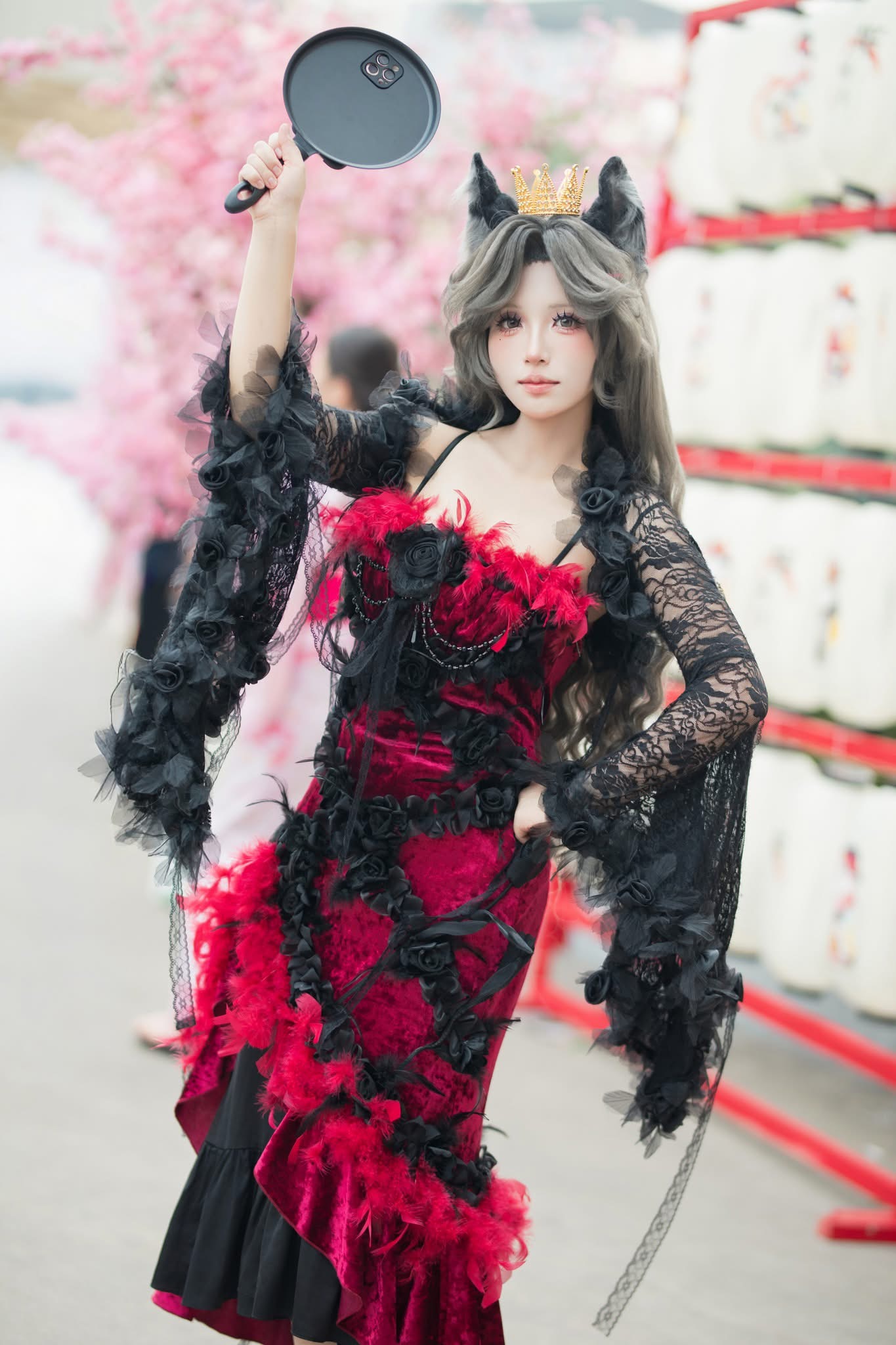 Không ngại lộ khuyết điểm, nữ Coser công khai mặt mộc trước khi trang điểm, kết quả sau cùng mới là thứ khiến dân mạng