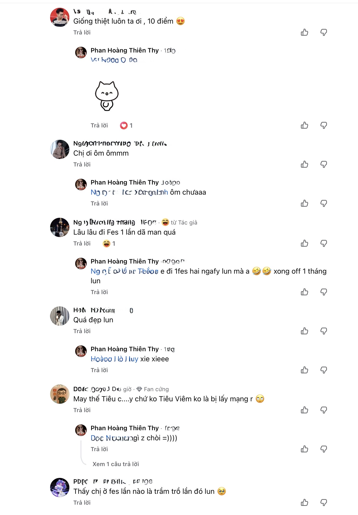 Không thể rời mắt với màn cosplay Mỹ Đỗ Toa Nữ Vương đẹp đến nghẹt thở