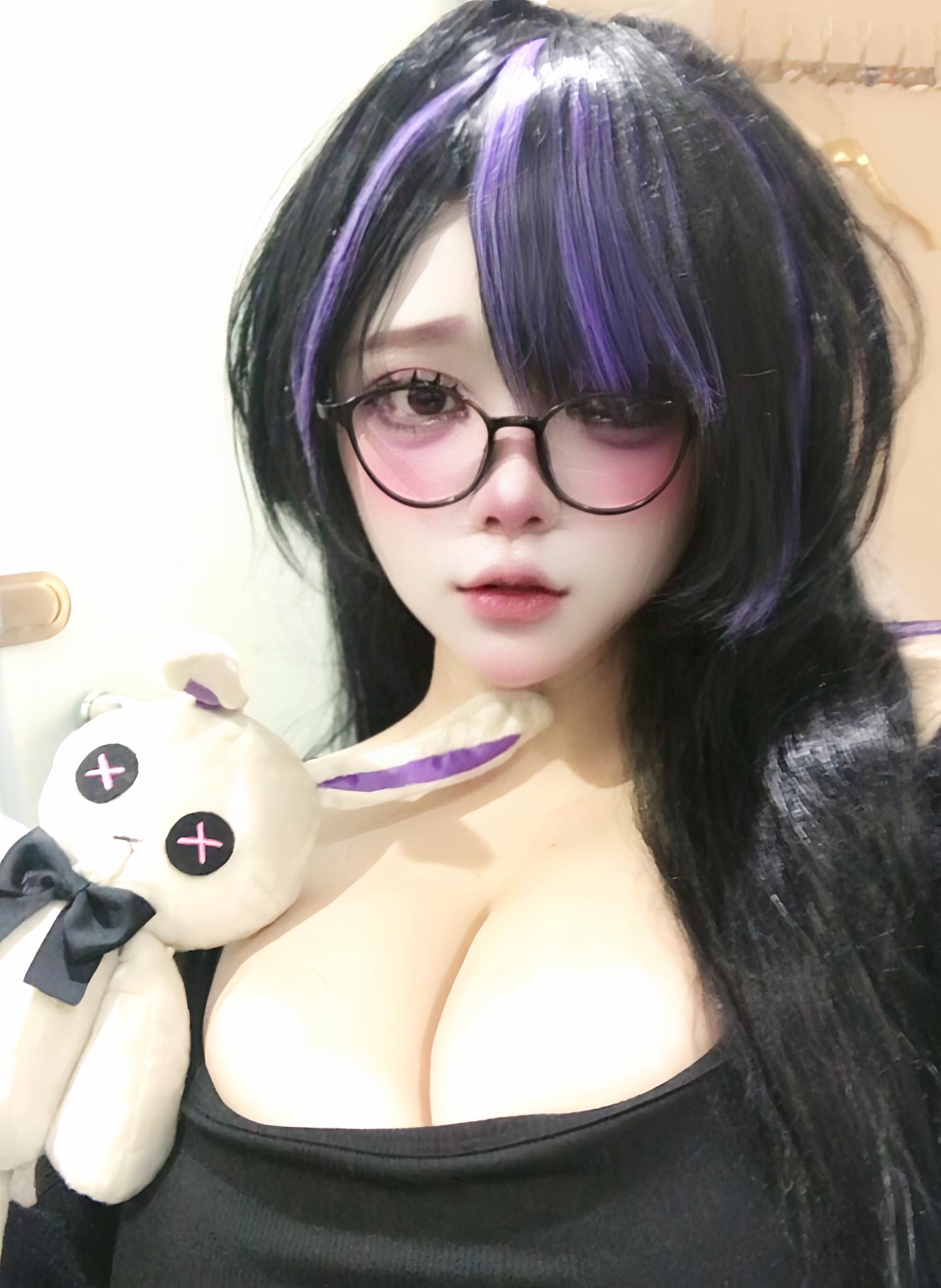 Trổ tài cosplay, hot girl khiến Pi Tiên chỉ còn là... 