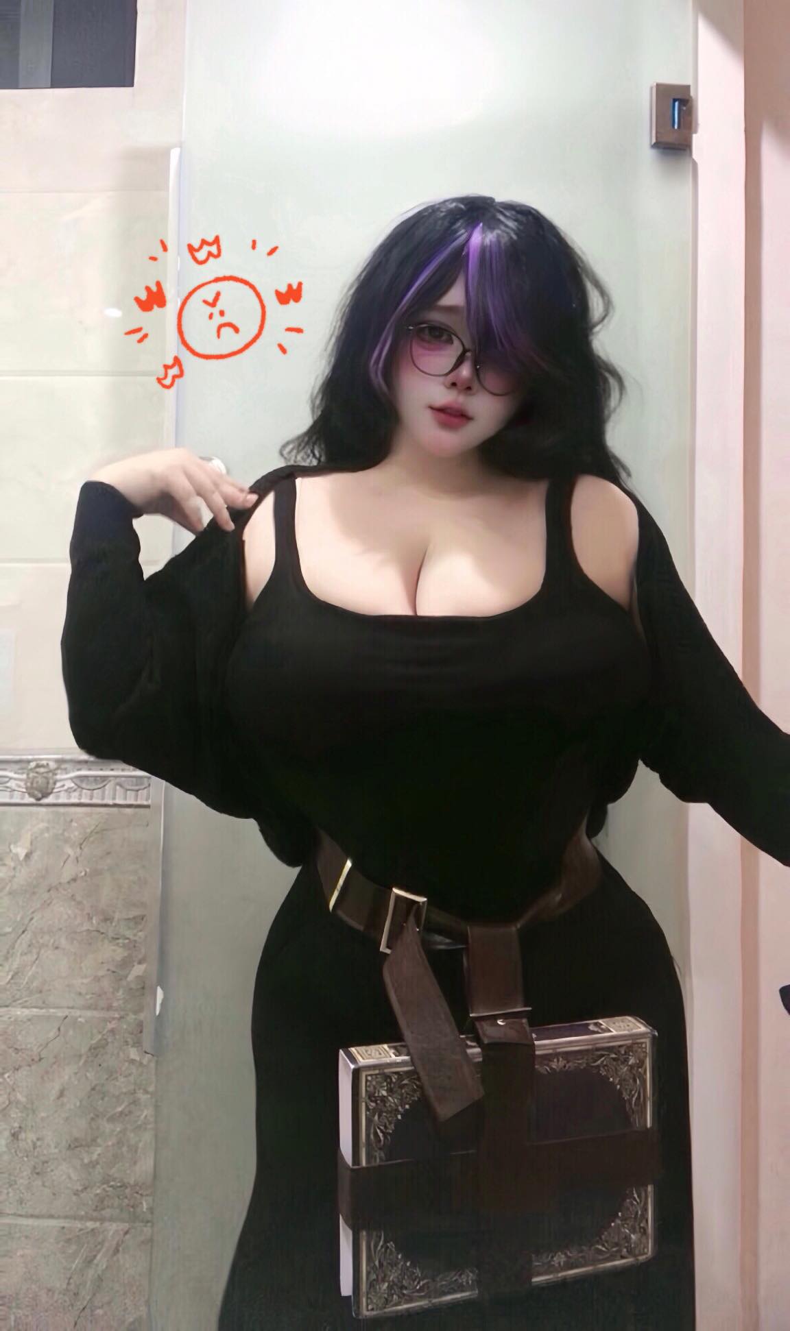 Trổ tài cosplay, hot girl khiến Pi Tiên chỉ còn là... 