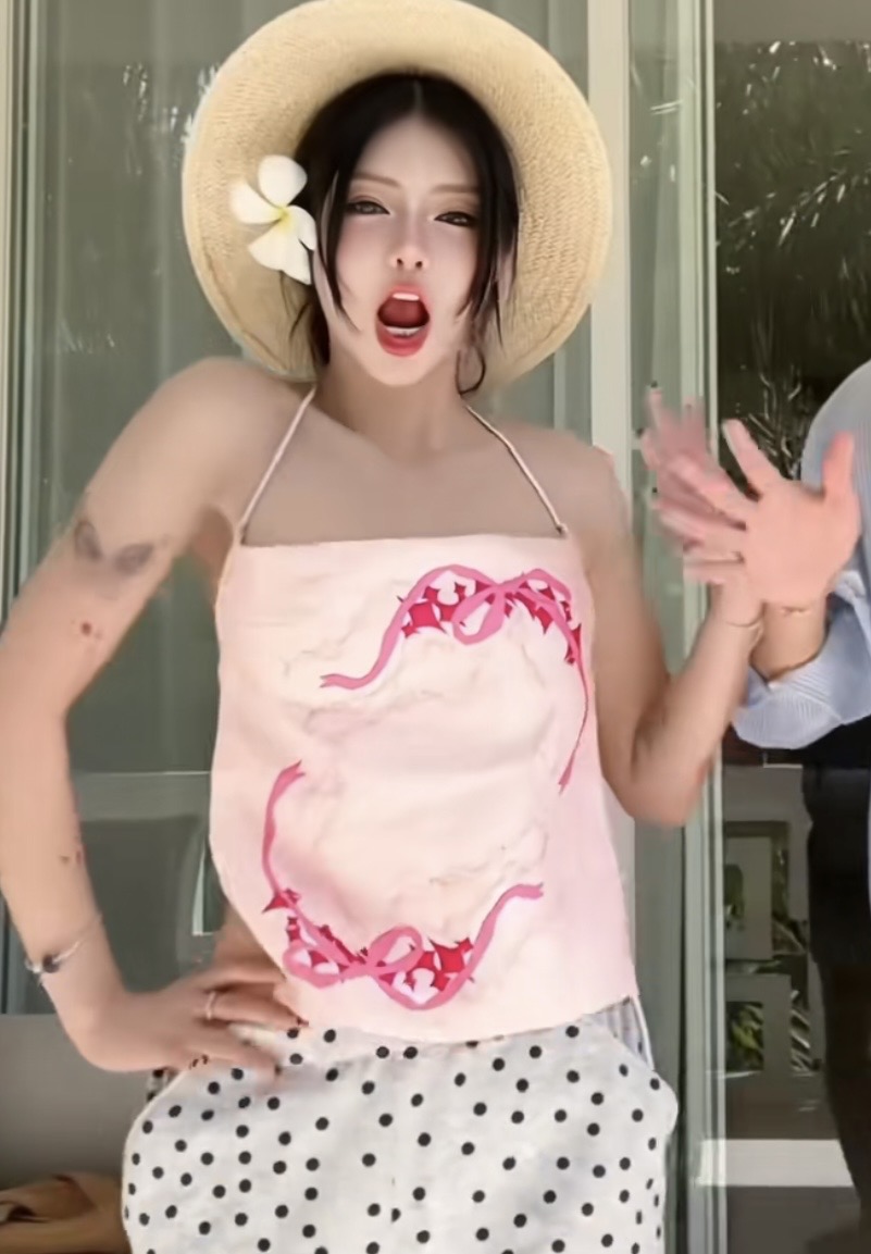 Thăng hạng nhan sắc ngoạn mục, Ciin gây sốc với bình luận về bản thân trong quá khứ