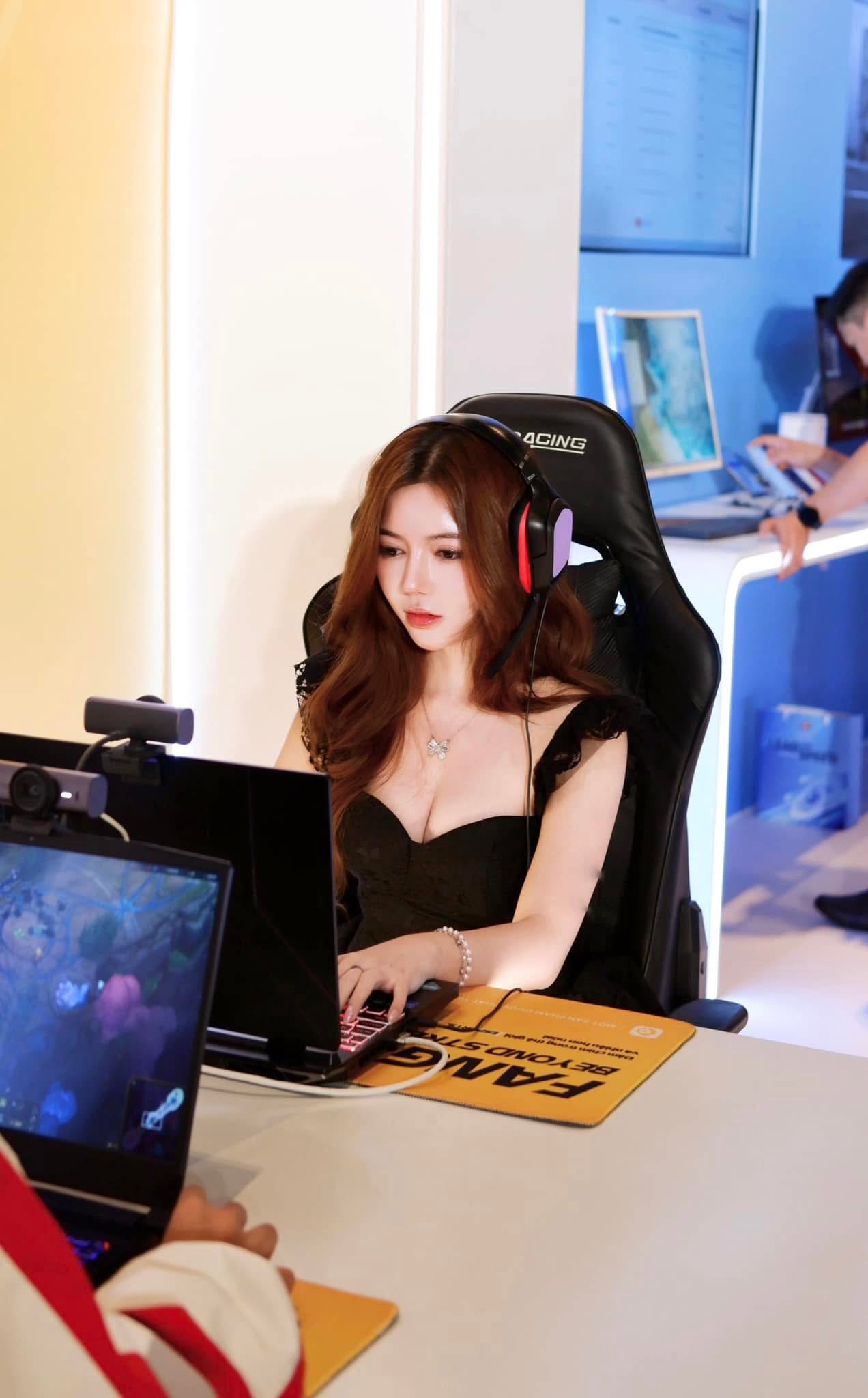 Cập nhật cuộc sống hiện tại, nữ game thủ danh tiếng lẫy lừng trong quá khứ, giờ vẫn đầy sức hút