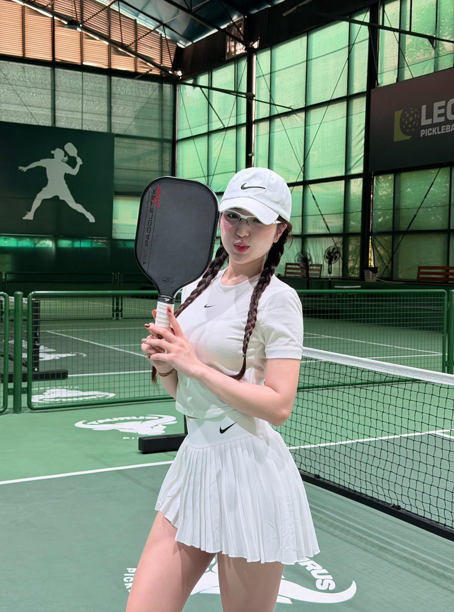 Hot girl chạm ngưỡng 30 vẫn khiến fan 