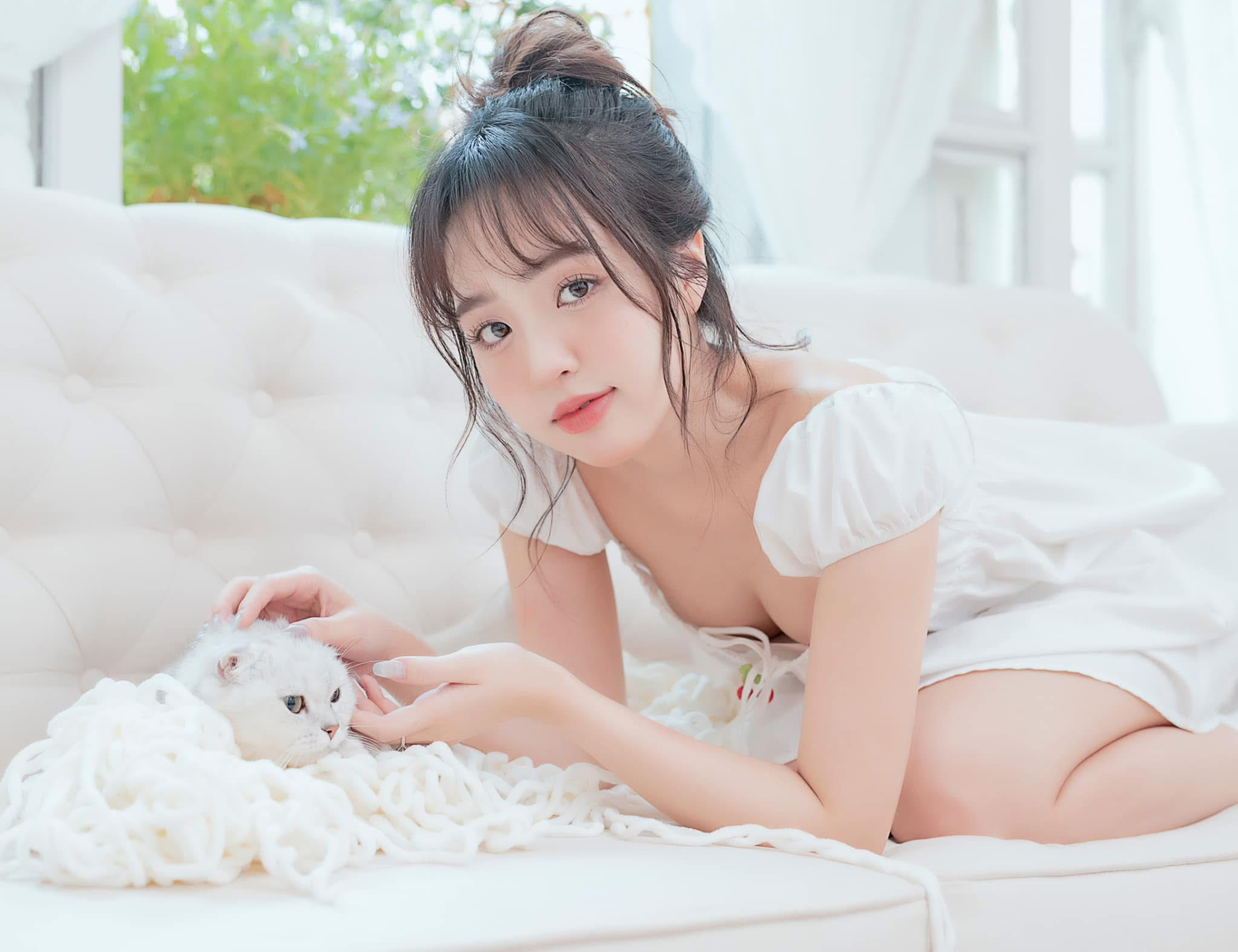 Hot girl chạm ngưỡng 30 vẫn khiến fan 