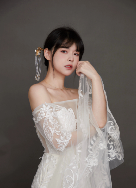 Bị quấy rối qua tin nhắn, nữ game thủ nổi tiếng 