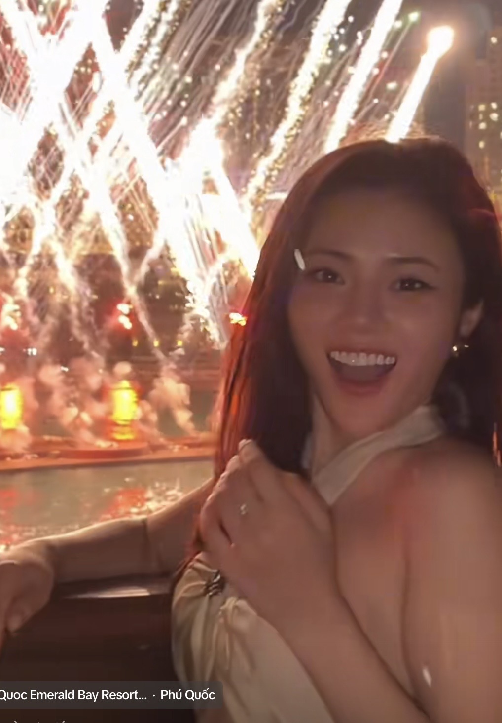 Ý Nhi phá đảo thế giới ảo, lên đồ nhảy Audition đời thực cực 