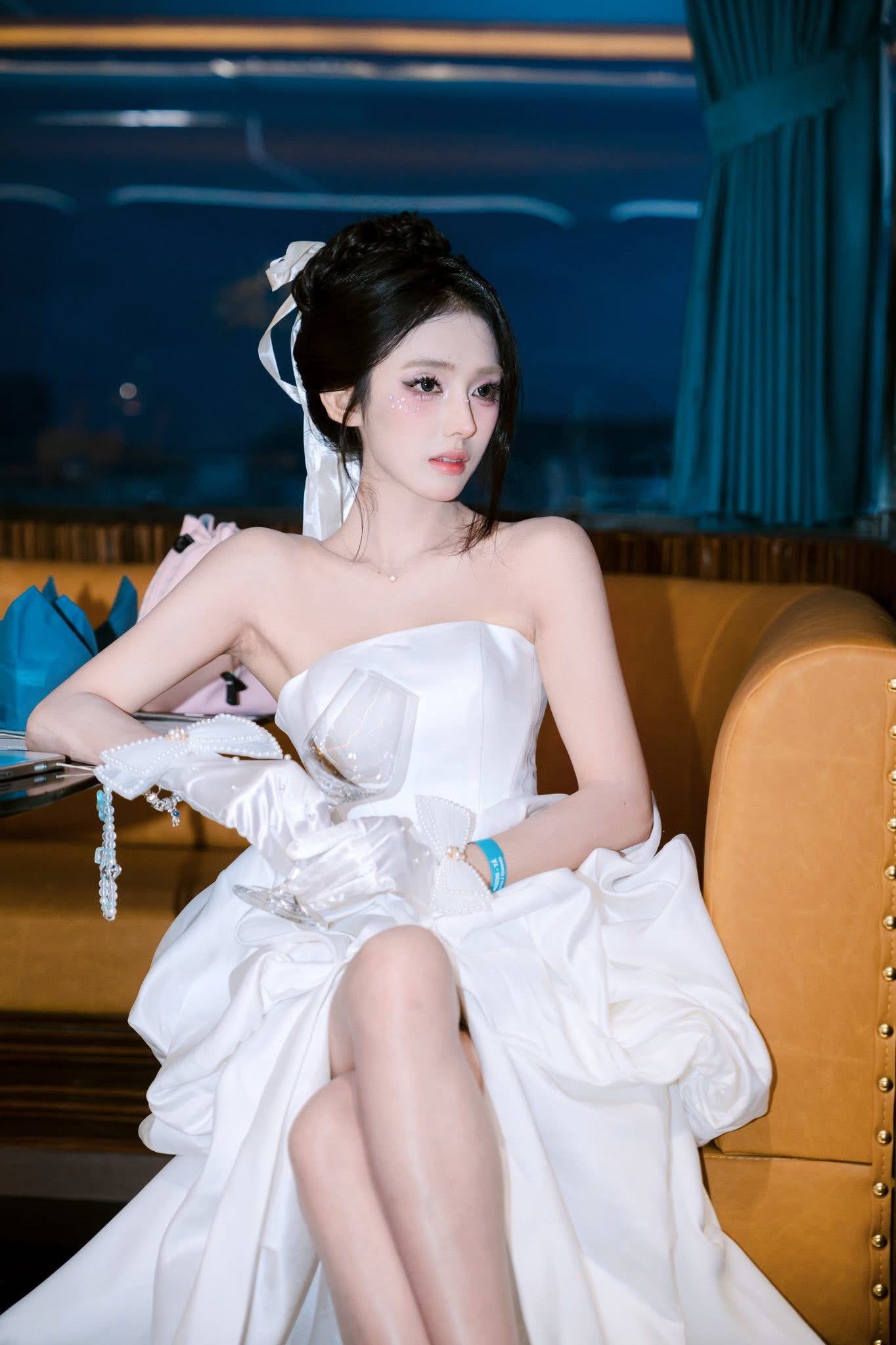 Hot girl nổi tiếng sau 