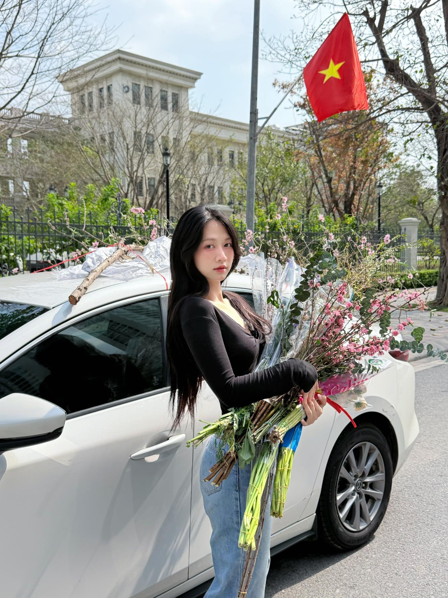 Lê Bống trổ tài 