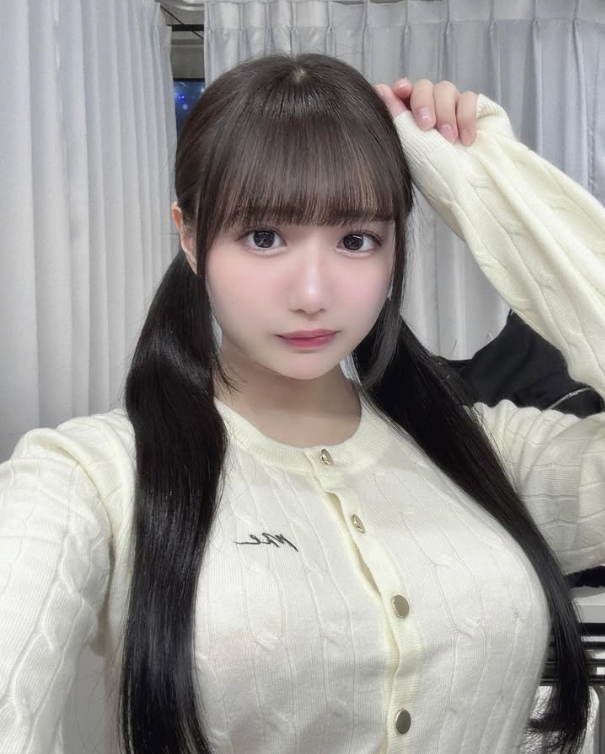 Bị fan quấy rối, áp lực tinh thần, hot girl xinh đẹp hoảng loạn, bất an tột độ