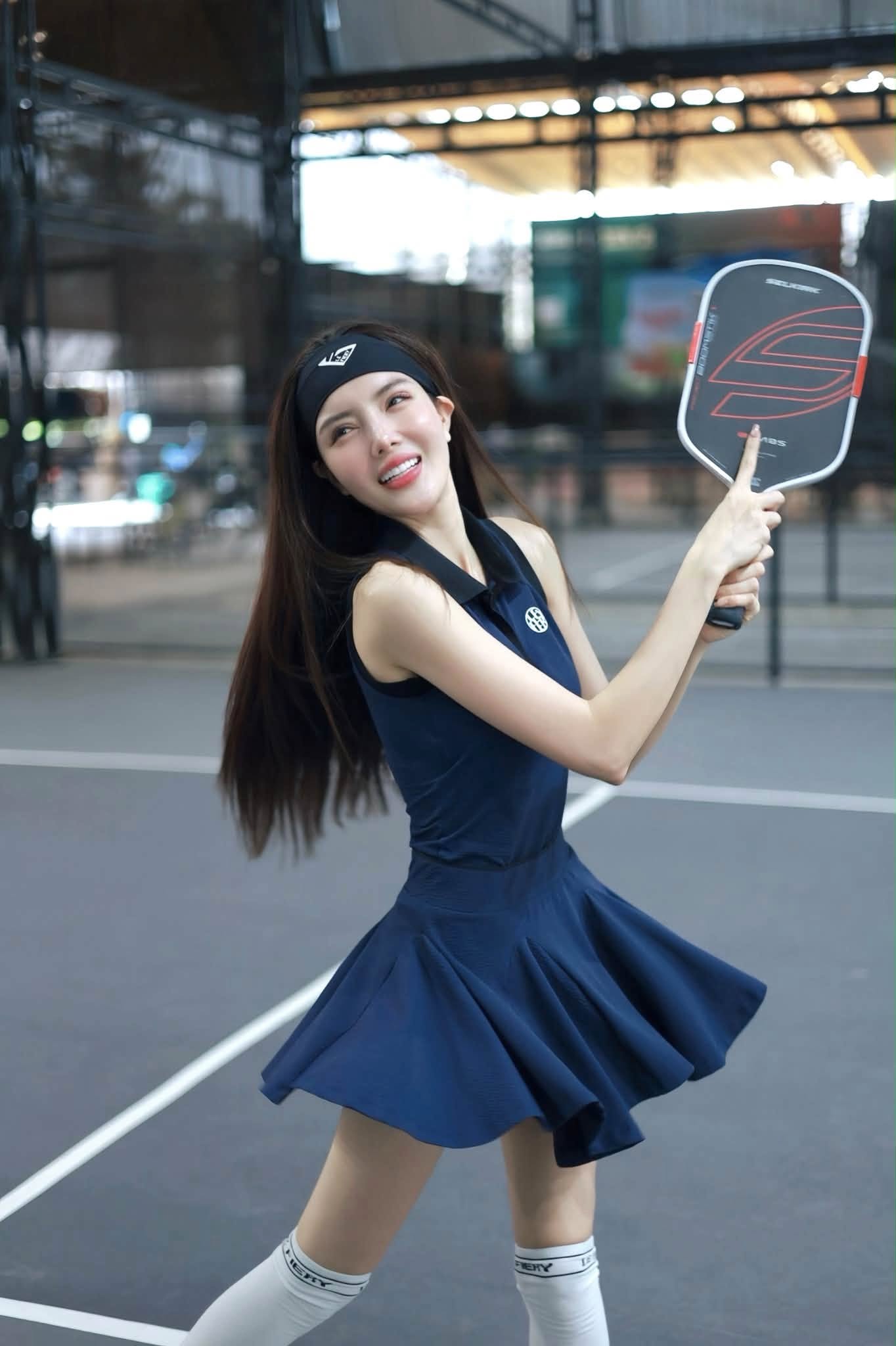 Lily Luta khoe dáng trên sân Pickleball, fan ngỡ ngàng 